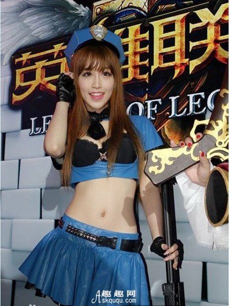 皮城女警cosplay赵梦玥