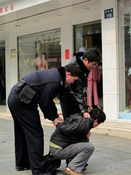 警察可以来家里 抓人吗