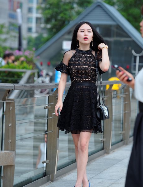 街拍离罩美女_360图片