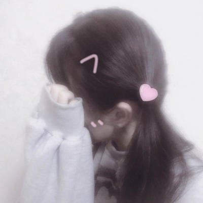 女生头像小清新 可爱背影双马尾