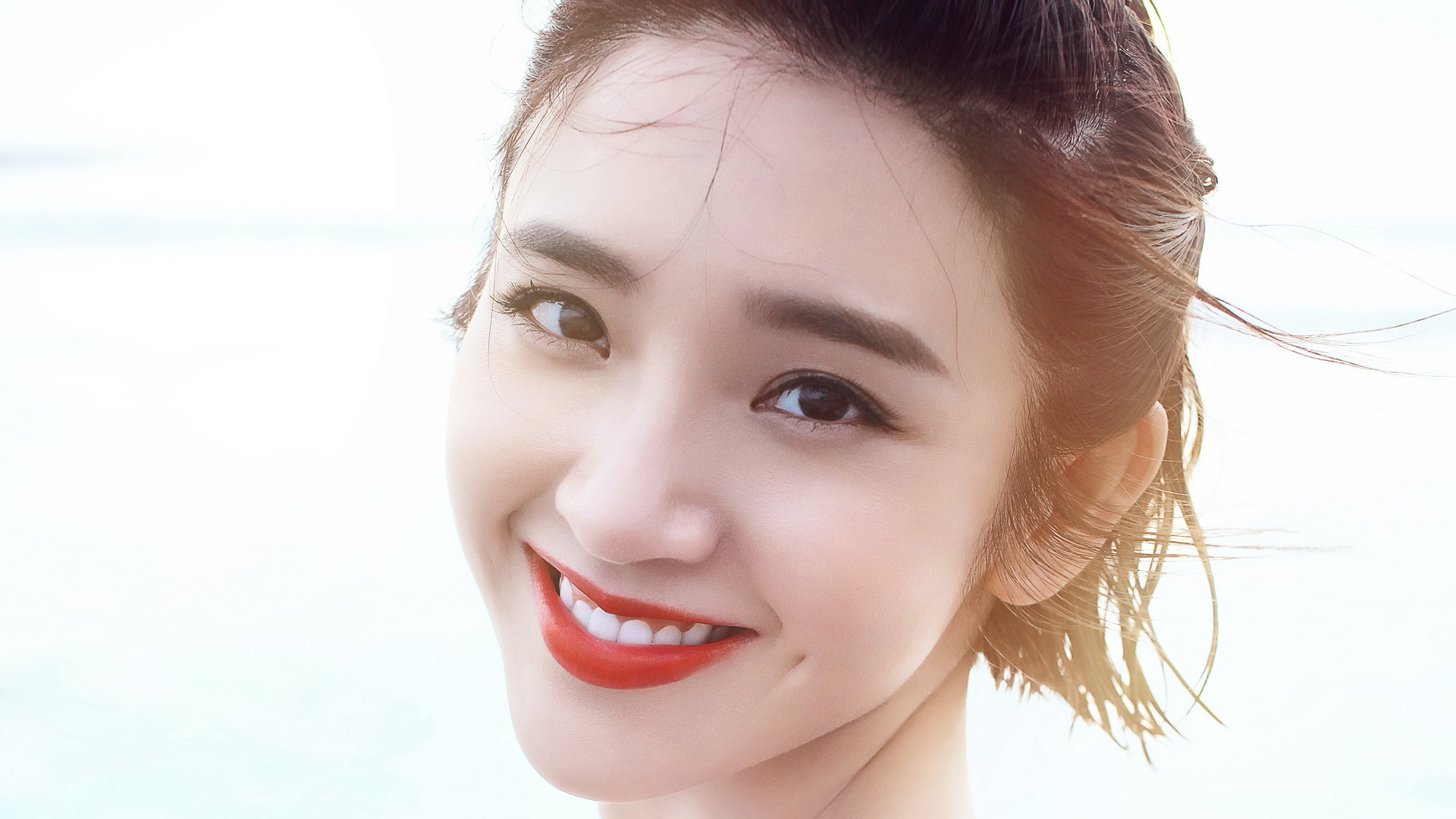 甜美气质女星唐艺昕壁纸_实力清新小花唐艺昕