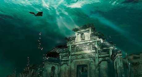 《盗墓笔记》:黑金古刀是黑瞎子的?张家古楼沉睡在湖底?张家古楼(二)