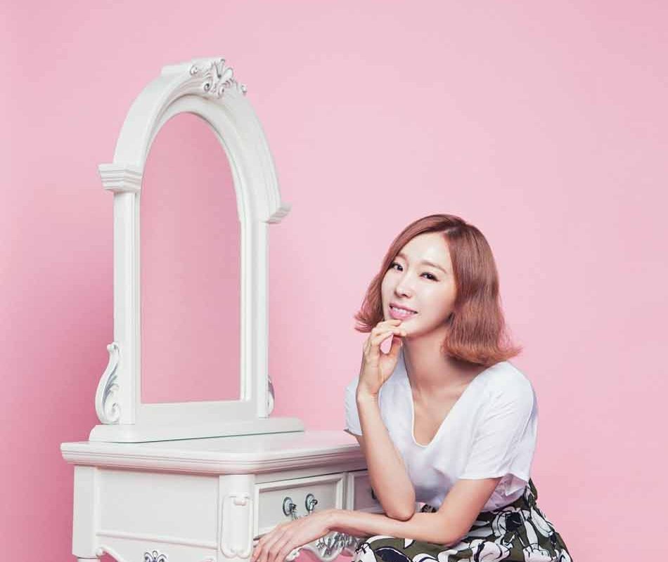 精致 745 韩歌手李智慧散发都市女人可爱魅力 明星李智慧歌手魅力可爱