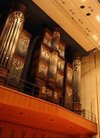 ルガンの雰囲気に圧倒される (4/6)|佐武宇绮が...