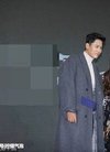 秋瓷炫挺孕肚亮相活动 纤瘦依旧 网友:太美! -头...