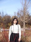 邓莎穿10万块连衣裙出席活动,33岁嫩回18岁,这...