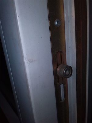 窗户锁不住怎么解决