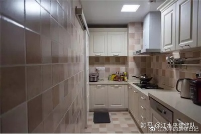小厨房是贴多大的墙砖