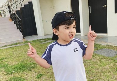 男宝宝只留头顶的发型