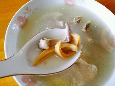 墨鱼炖鸭汤的做法大全家常