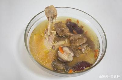 香菇怎样沌鸡怎样保汤