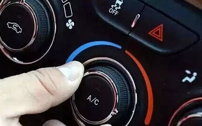 空调出雾气是怎么回事