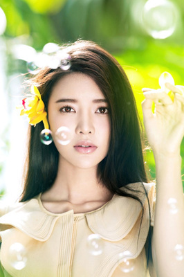 张璇(越南90后女歌手)_360百科