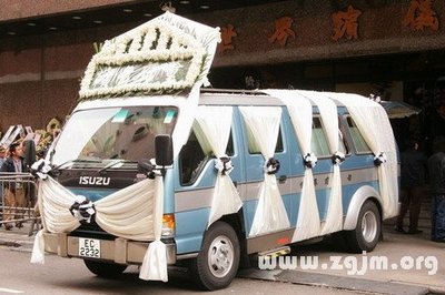 孕妇梦见灵车