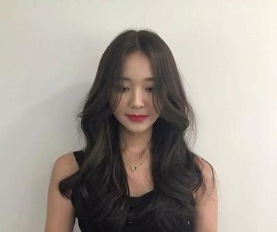 脸长剪什么发型好看女