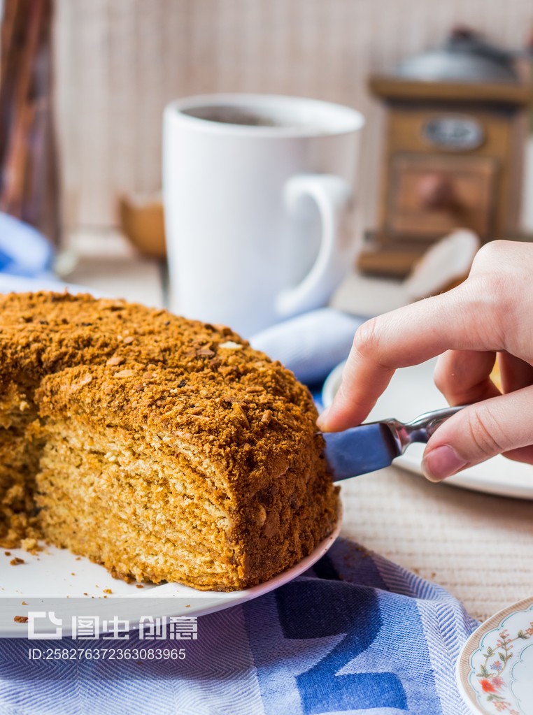  Ultimate Medovik Honey Cake Recipe: A Step-by-Step Guide to Create the Perfect Russian Dessert