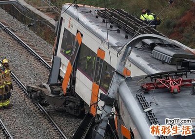 梦见火车脱轨自己没事