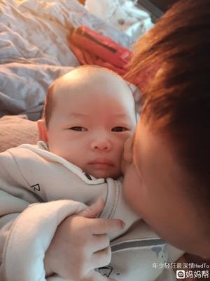 闹满月是怎么回事