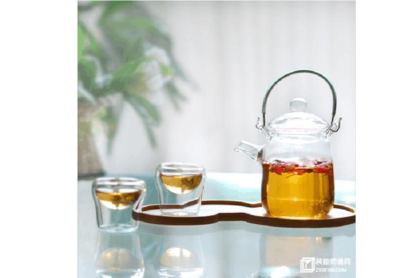 如何去除玻璃杯子里的茶垢