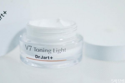 v7化妆品怎么样