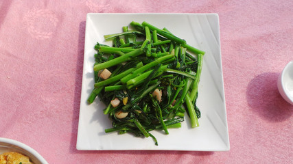 苦瓜闷烧肉的做法大全家常