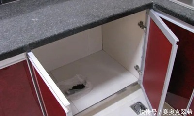 厨房不通风透气