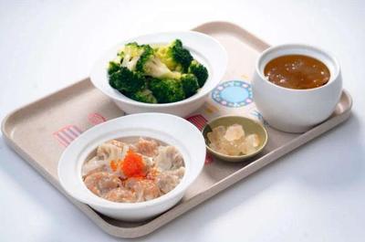 月子里可以吃芹菜吗