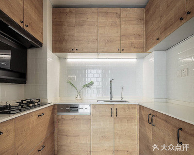 日式风格吊顶厨房材料