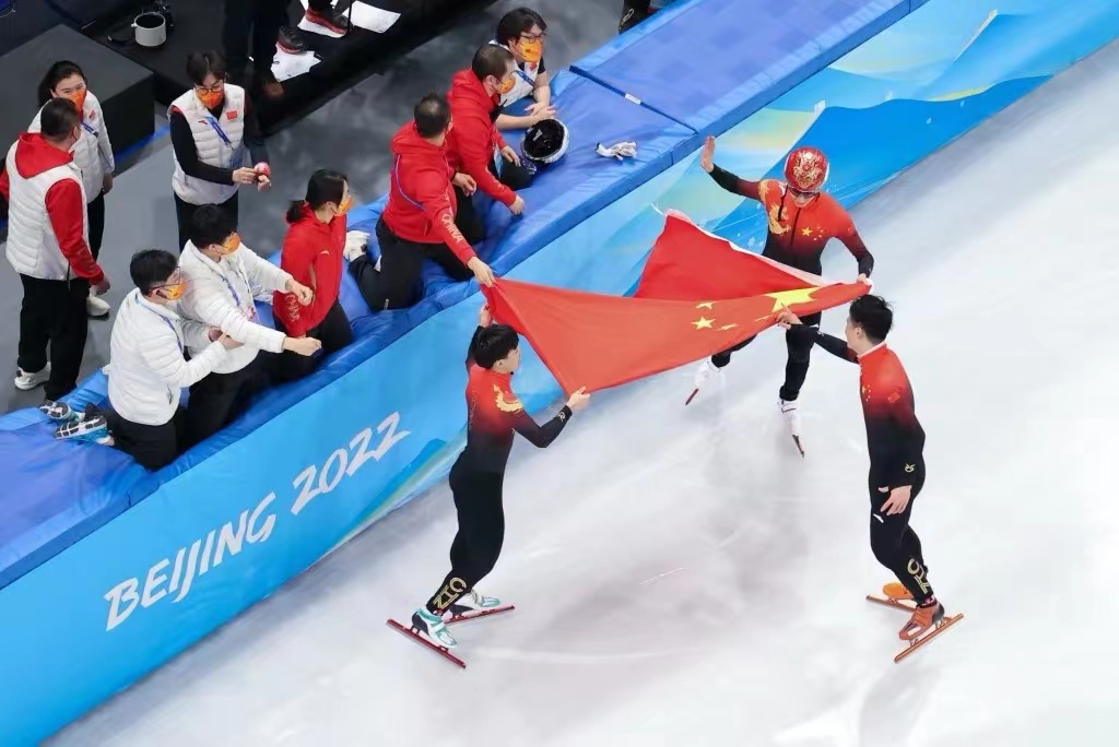 驱虎视频网在线观看相关图片