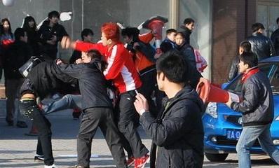 梦见自己打架很厉害