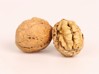 孕妇梦见青皮核桃