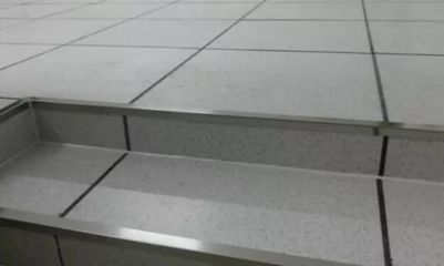 静电地板下冷风