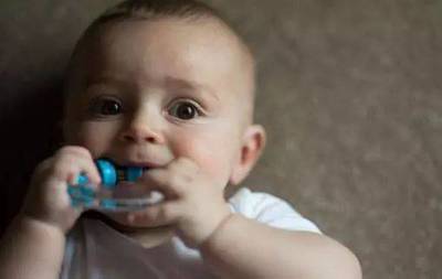 十一个月的宝宝流口水是怎么回事