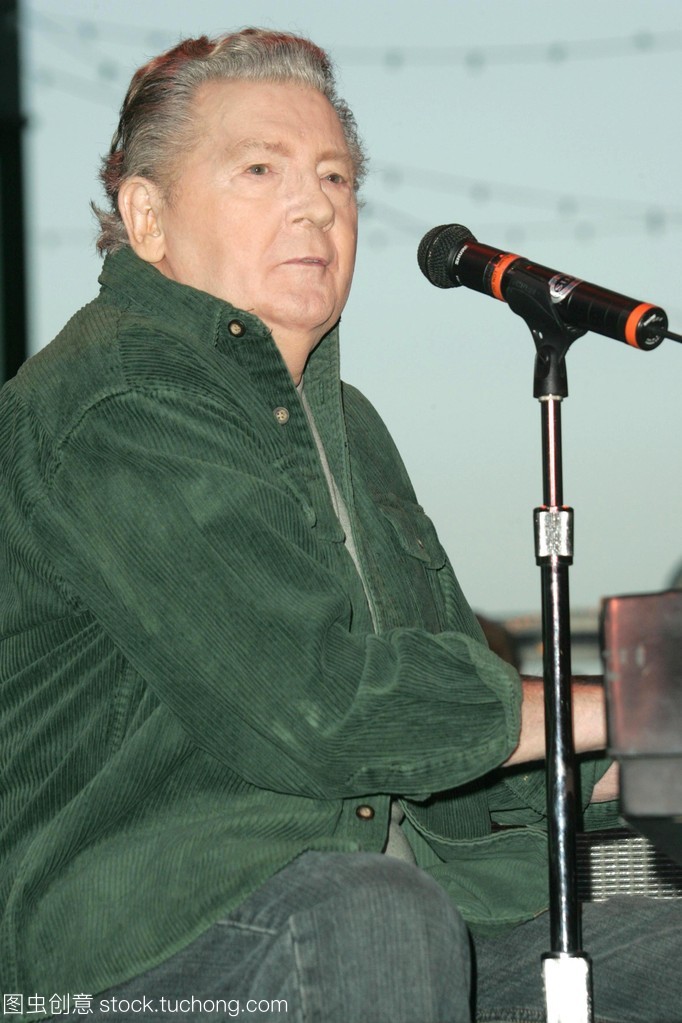 杰瑞李刘易斯