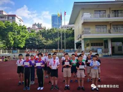 在广东多小学半年多少钱