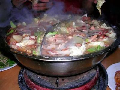炖酸菜全鱼的做法大全家常