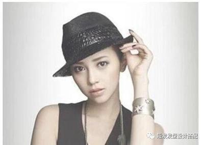 超短发怎么带帽子好看