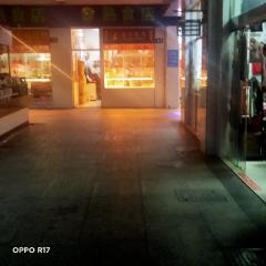 菜市场摊位出租或转让