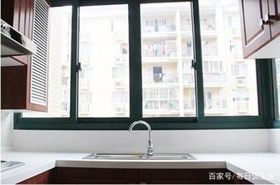 厨房重油渍如何