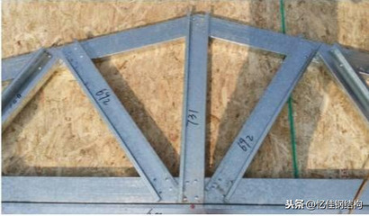 钢结构楼梯承重多少公斤合适（钢结构楼梯承重多少公斤合适呢）