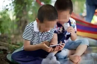 熊孩子抢电脑