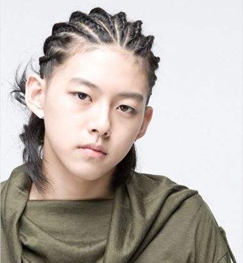 一头小辫子叫什么发型