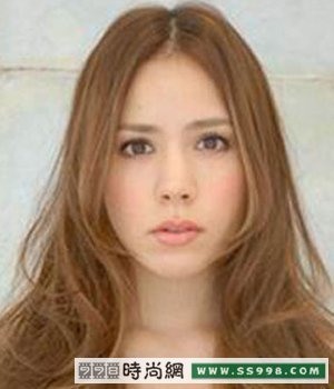 三角脸型适合什么发型