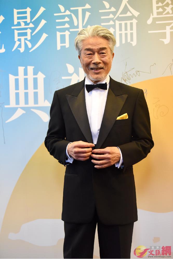 仓田保昭凭《荡寇风云》获最佳男演员奖项.