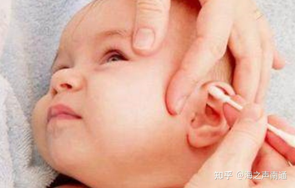 宝宝正常耳屎图片