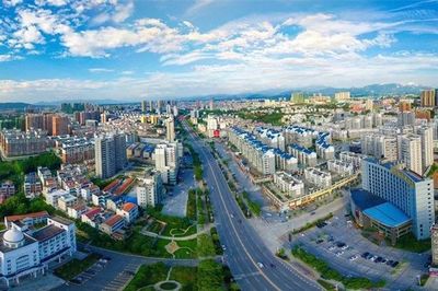麻城发出“五一”邀约:十万亩杜鹃怒放，八大景区免票