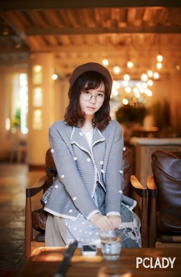 1931王筱月早春写真曝光 变身文艺少女_pcla.