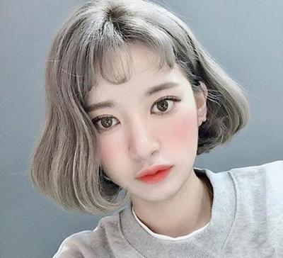 短刘海女二次元