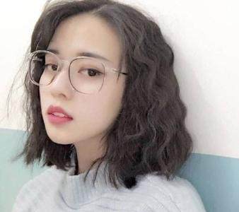 泡面头 短发