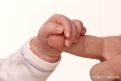 新生儿多久可以剪指甲